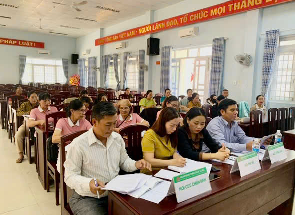 Phòng giao dịch NHCSXH Tây Hòa giải ngân 3.500 triệu đồng các chương trình tín dụng chính sách trong tháng 10 tại xã Sơn Thành